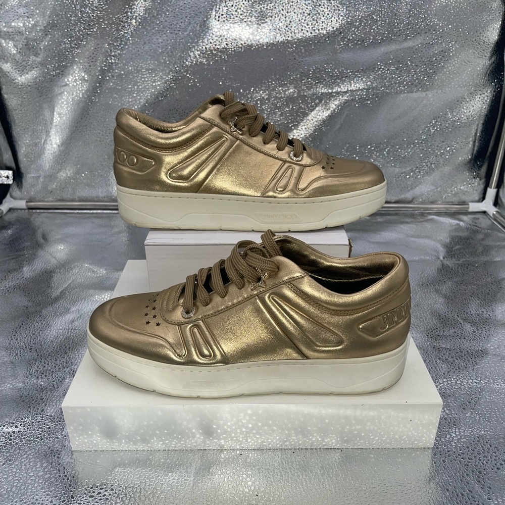 Jimmy Choo Women’s Hawaii Platform Low Top Sneaker in Metallic Gold. sz 39.5.